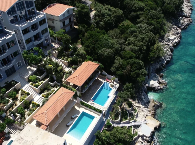 Villa 6 habitaciones 396 m² Montenegro, Montenegro