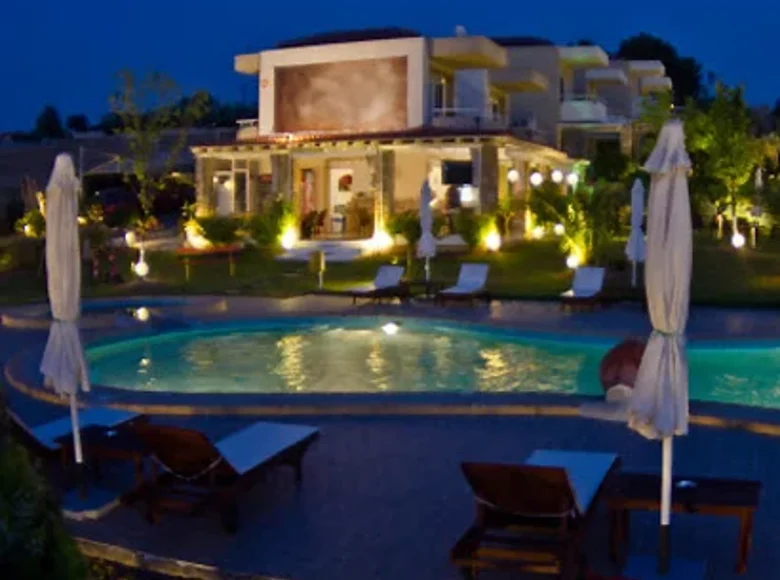 Hotel 800 m² Gemeinde Kassandra, Griechenland