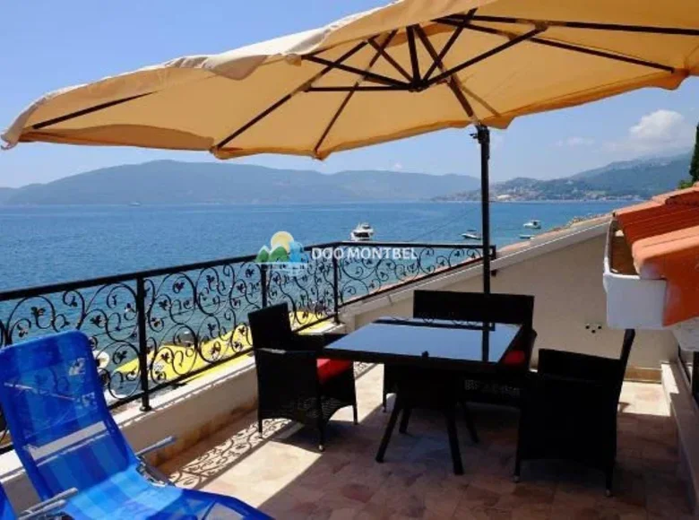 Villa 9 chambres 300 m² Josice, Monténégro