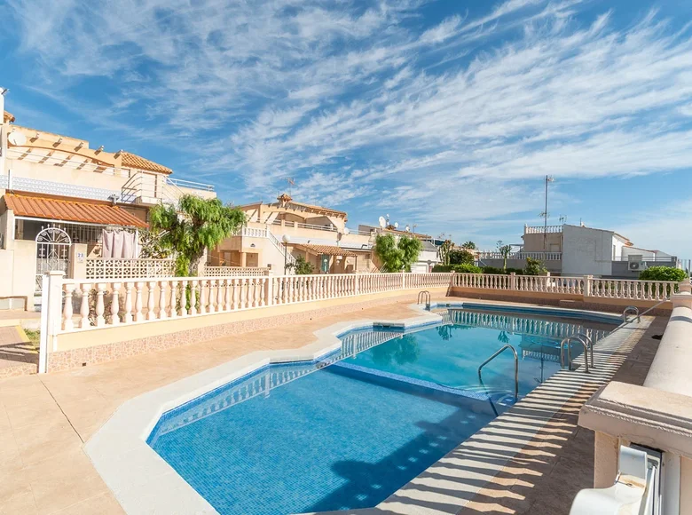 3 bedroom townthouse 46 m² Torrevieja, Spain