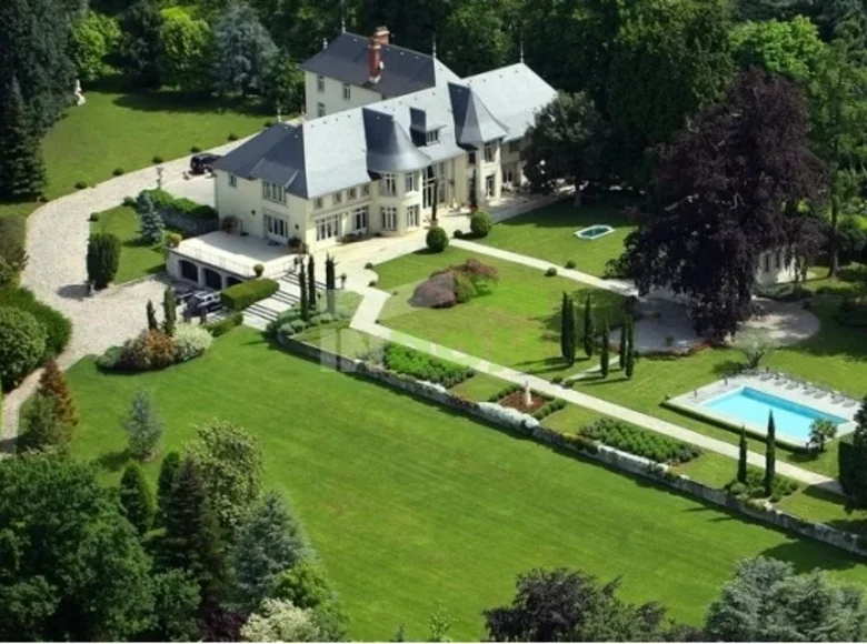 Schloss 2 000 m² Metropolitanes Frankreich, Frankreich