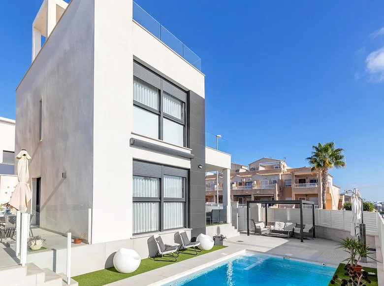 2 bedroom Villa 147 m² Torrevieja, Spain