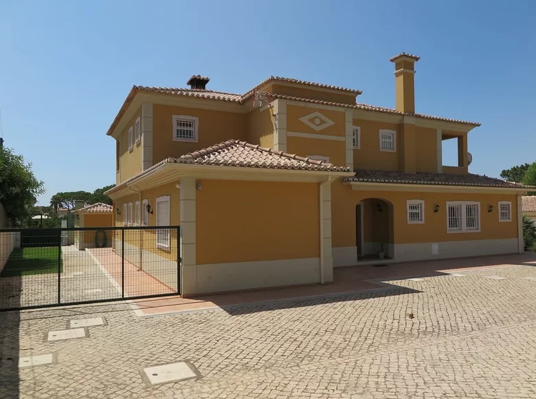 7-Schlafzimmer-Villa 500 m² Quarteira, Portugal