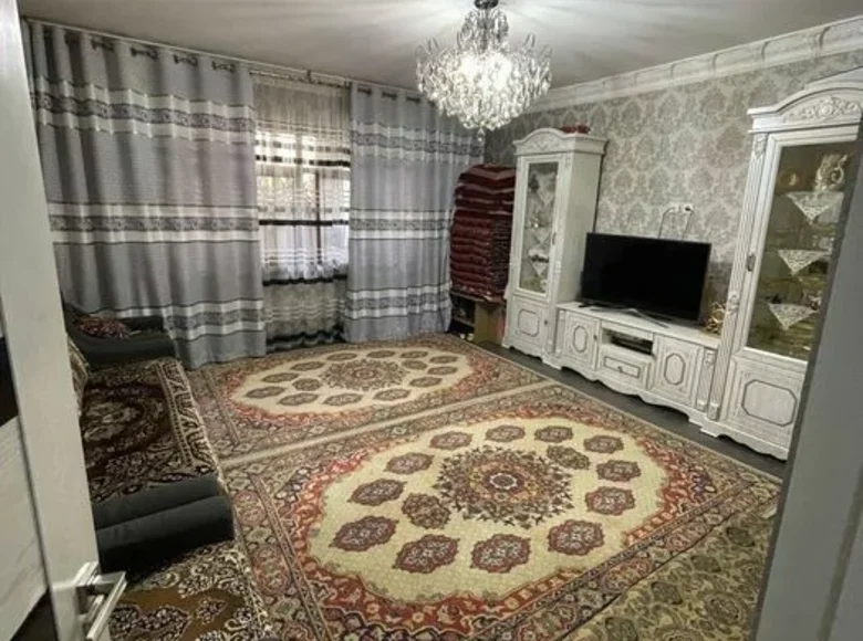 Kvartira 3 xonalar 72 m² Toshkentda