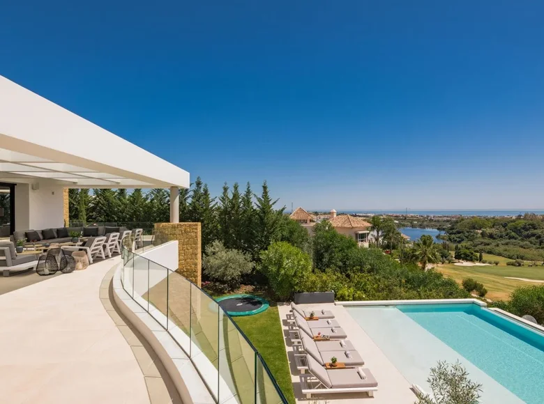Haus 5 Schlafzimmer 701 m² Benahavis, Spanien