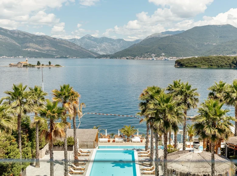 Casa 4 habitaciones 190 m² Montenegro, Montenegro