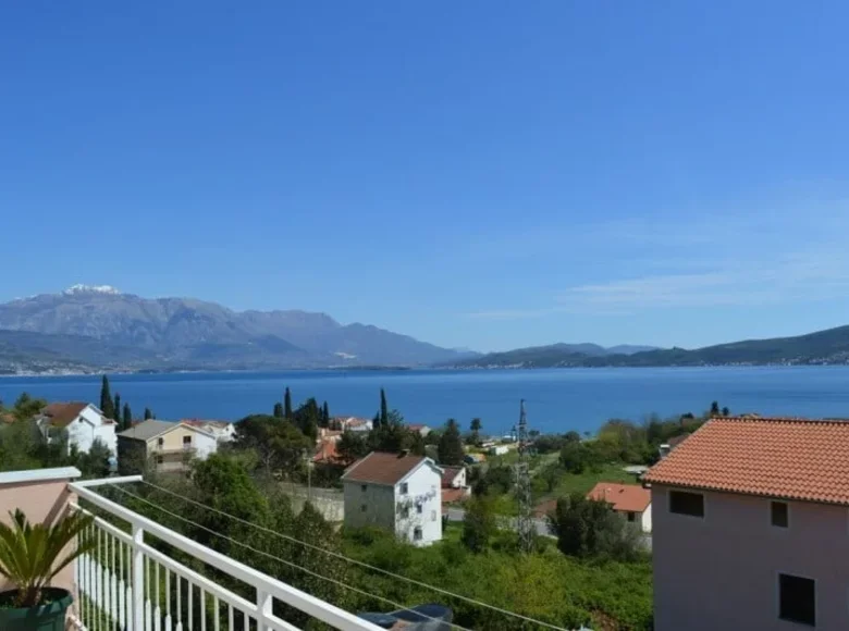 Apartamento 7 habitaciones 260 m² Baosici, Montenegro
