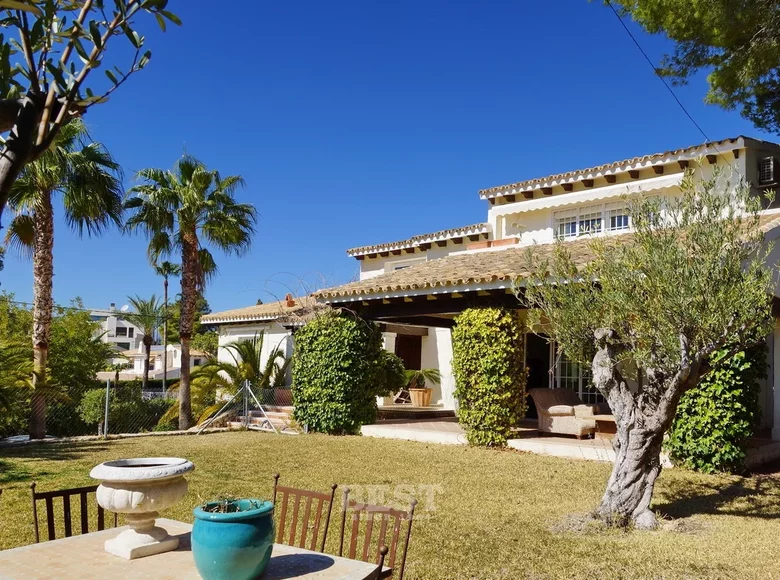 6 bedroom villa 600 m² Altea, Spain