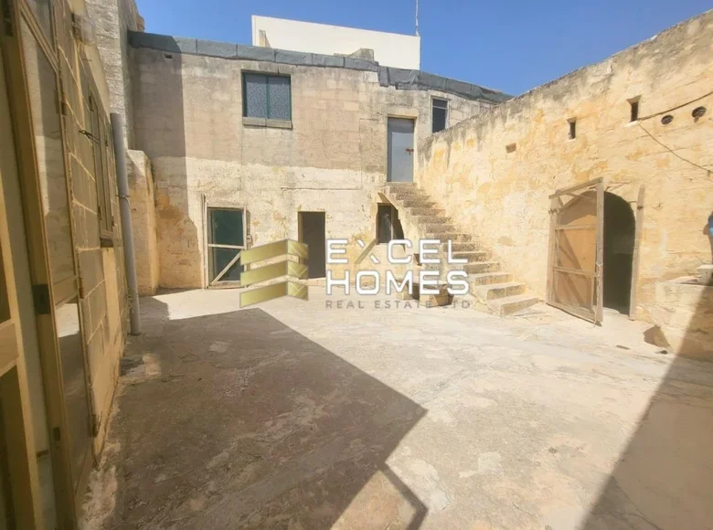 Maison 4 chambres  Mqabba, Malte
