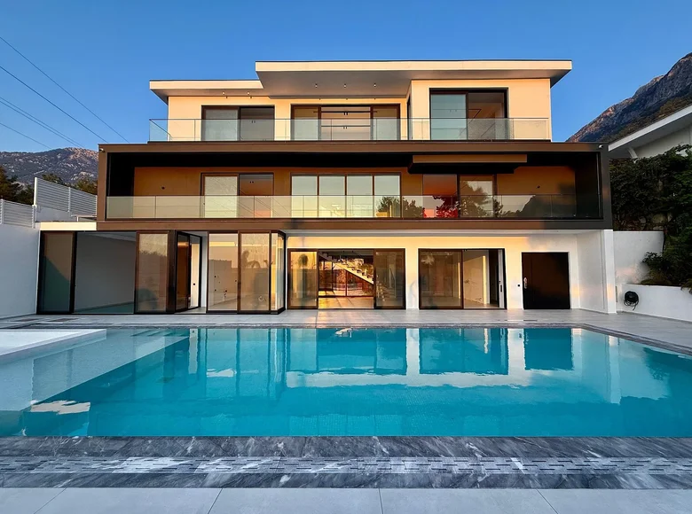 5-Zimmer-Villa 330 m² Fethiye, Türkei