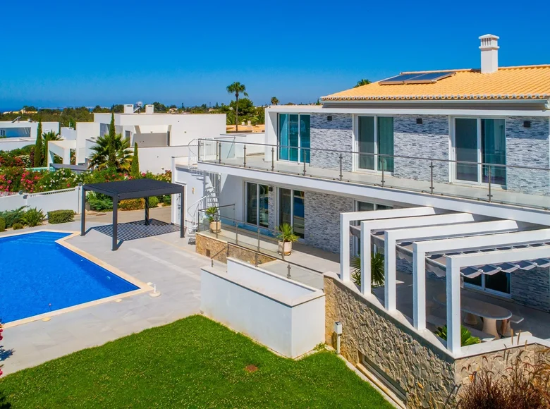 4 bedroom Villa 230 m² Carvoeiro, Portugal