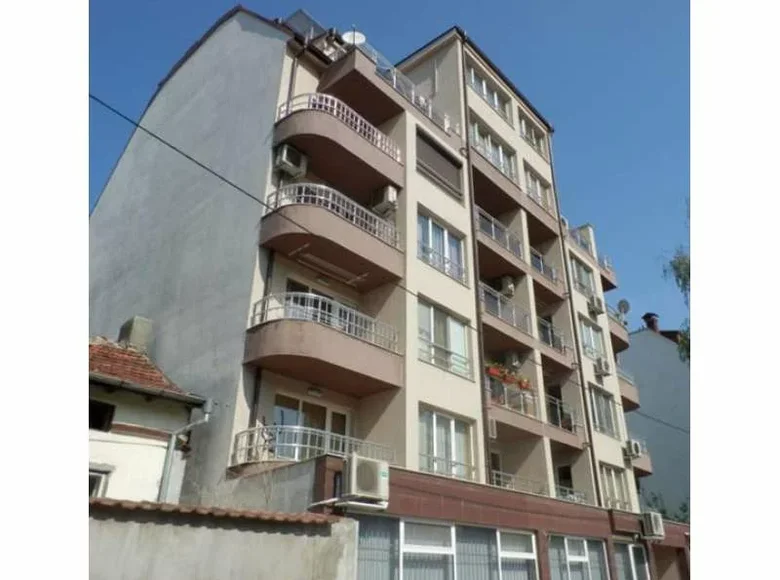 Квартира 3 комнаты 104 м² Возраждане, Болгария