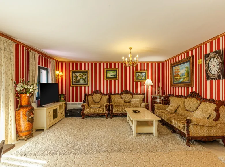 Mieszkanie 3 pokoi 174 m² Donja Lastva, Czarnogóra
