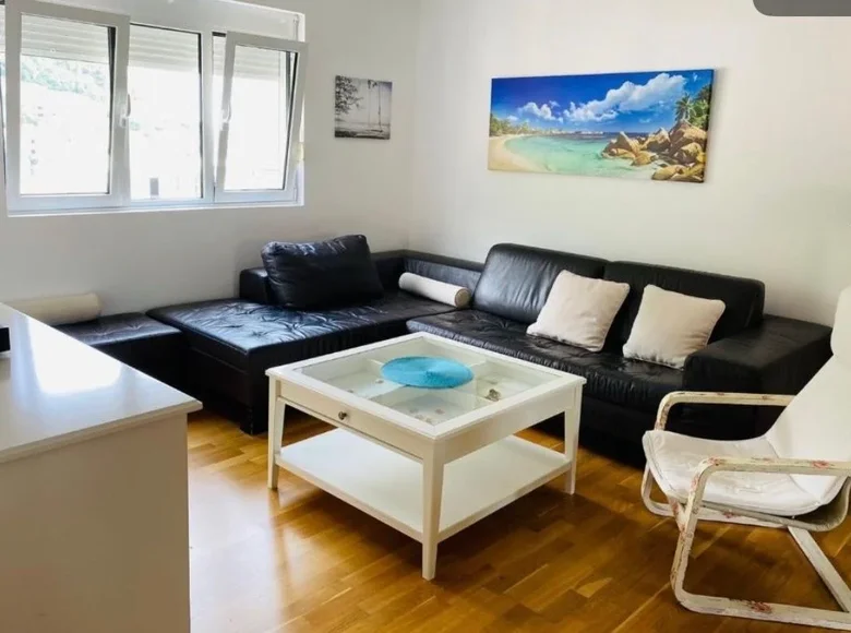 2 bedroom apartment 70 m² Budva, Montenegro