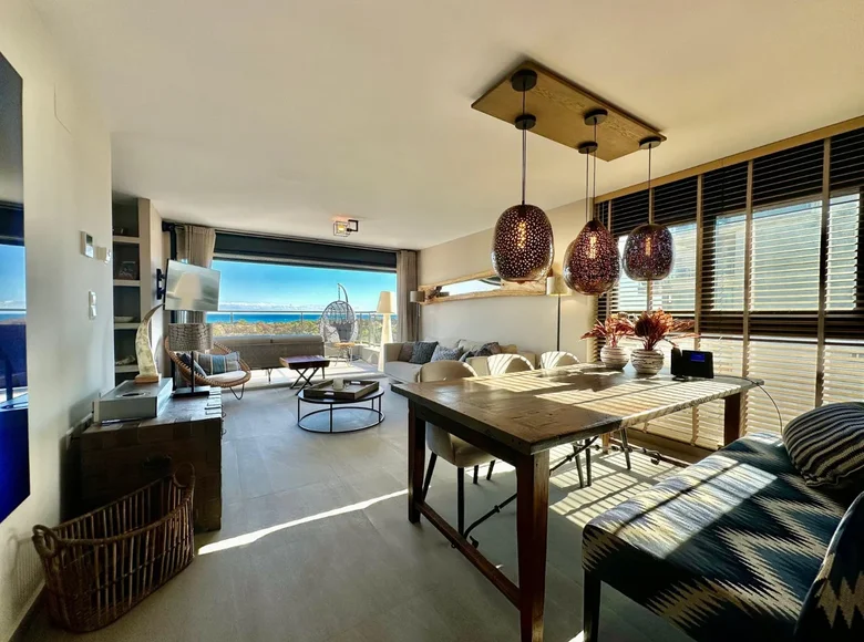 Mieszkanie 3 pokoi 109 m² Guardamar del Segura, Hiszpania