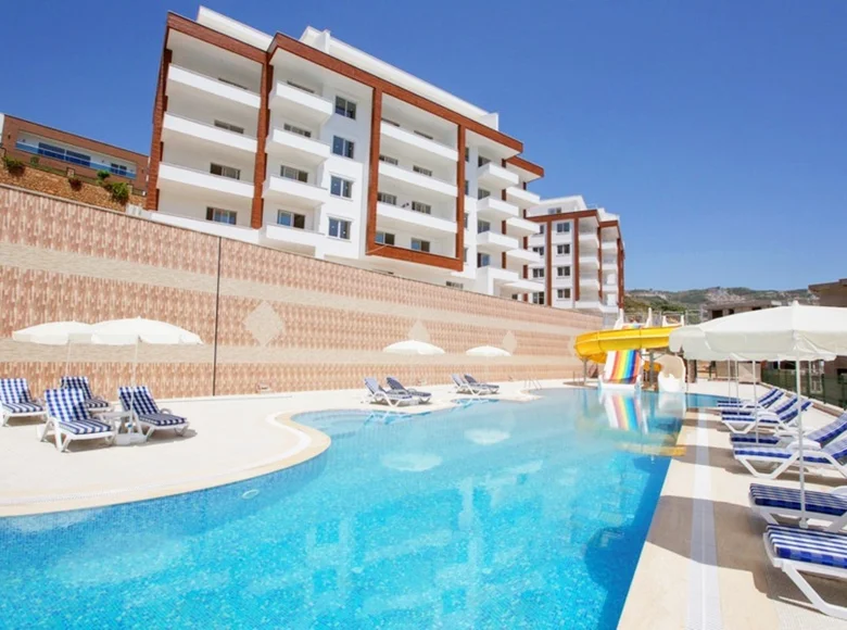 3 bedroom apartment 150 m² Mahmutlar, Turkey