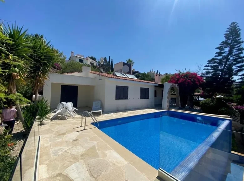 3 bedroom villa  Tala, Cyprus