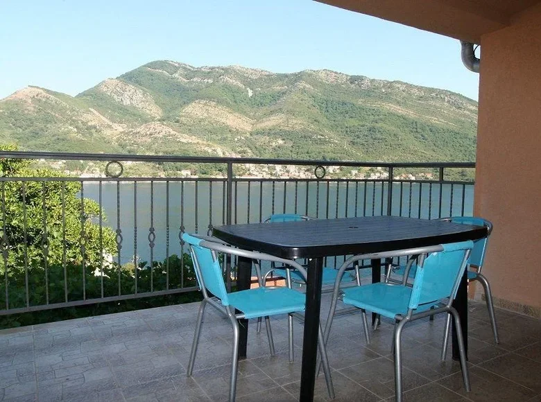 Casa 5 habitaciones 130 m² Donja Lastva, Montenegro