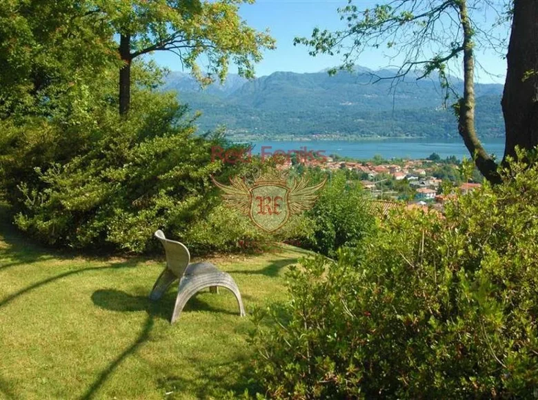 2 bedroom apartment 70 m² Baveno, Italy