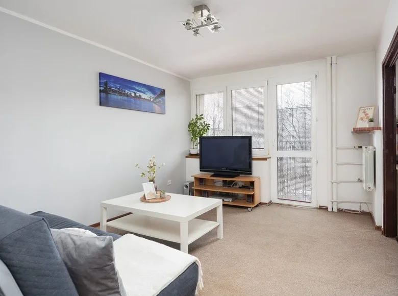 2 room apartment 33 m² Warsaw, Poland