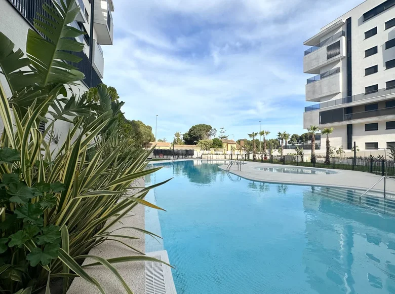 3 bedroom apartment  Dehesa de Campoamor, Spain