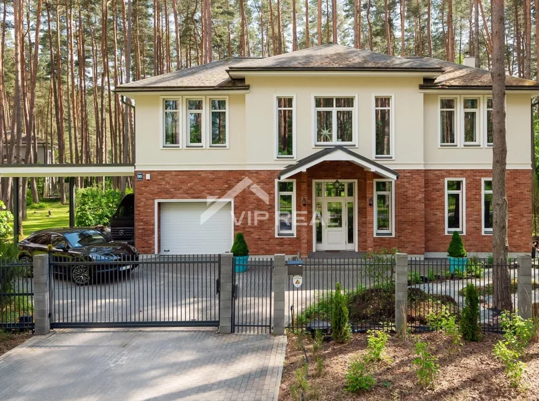 Casa 6 habitaciones 318 m² Jurmala, Letonia