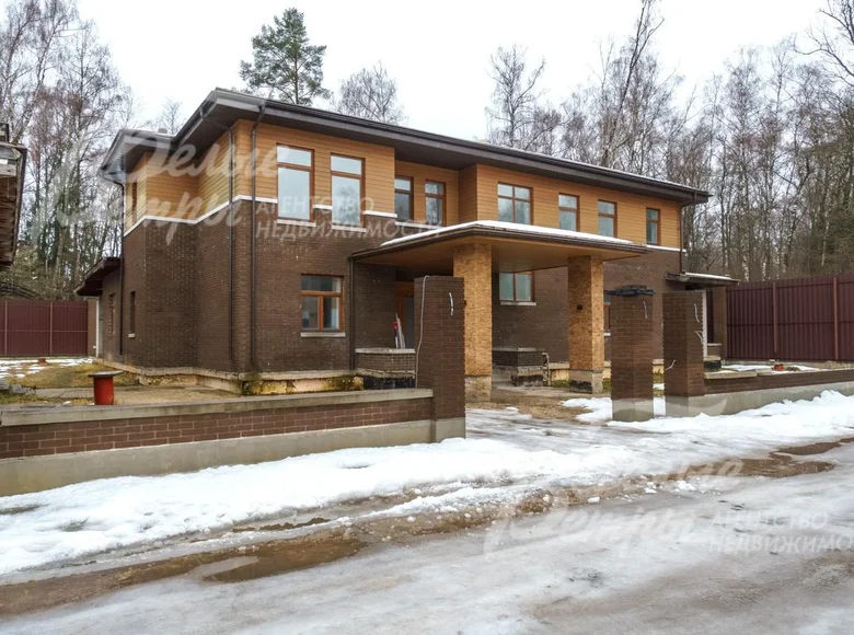 9 room house 510 m² poselenie Sosenskoe, Russia