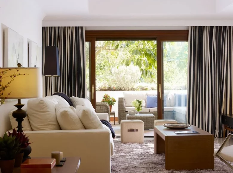 2 bedroom apartment 170 m² Marbella, Spain