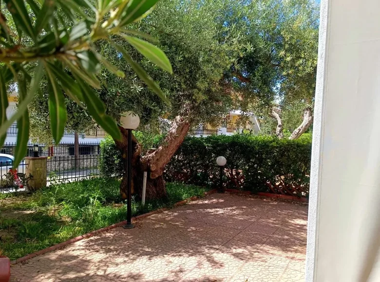 2 bedroom apartment 65 m² Moles Kalyves, Greece