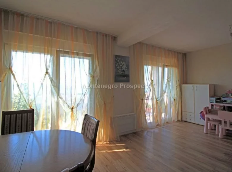 Casa 5 habitaciones 190 m² Ulcinj, Montenegro
