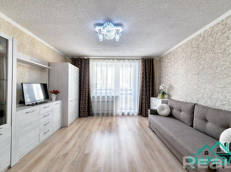 Mieszkanie 2 pokoi 63 m² Maczuliszczy, Białoruś