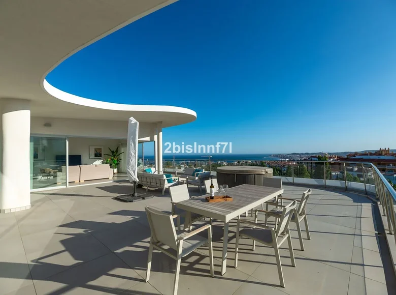 3 bedroom apartment 140 m² Benalmadena, Spain