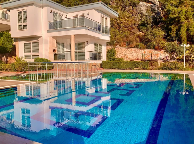 Mieszkanie 4 pokoi  Alanya, Turcja