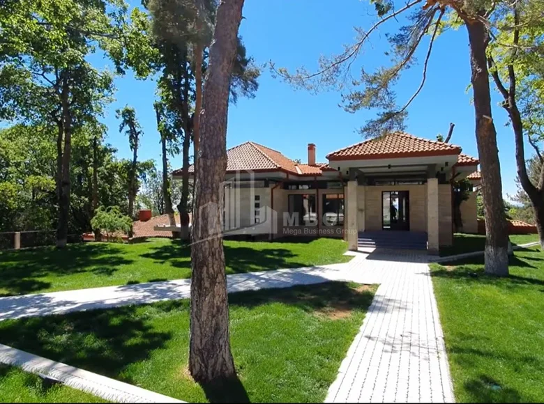 Villa 15 chambres 1 650 m² Tbilissi, Géorgie