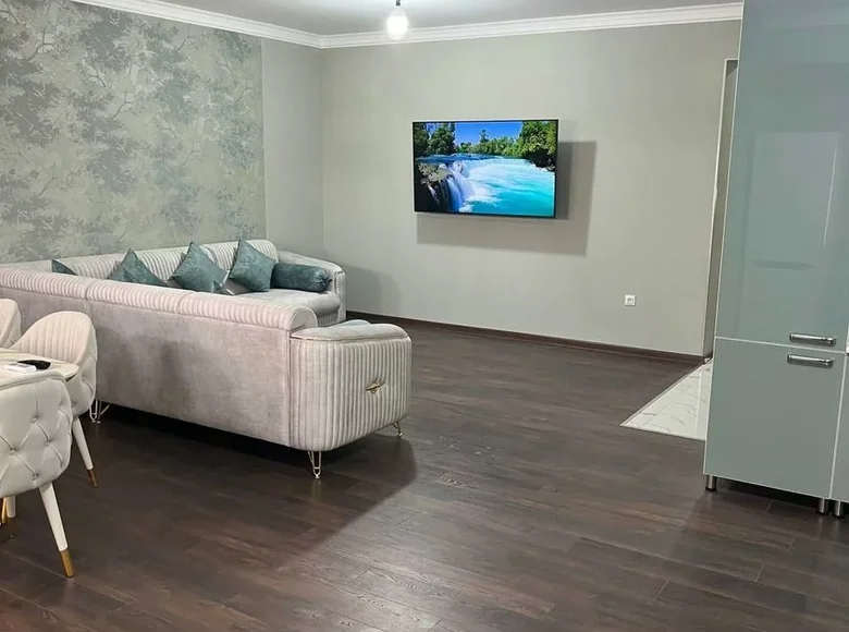 Kvartira 3 xonalar 97 m² Beshkurganda