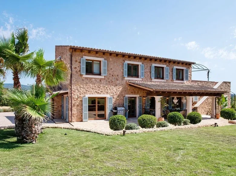 Zamek 4 pokoi 312 m² Santa Maria del Cami, Hiszpania