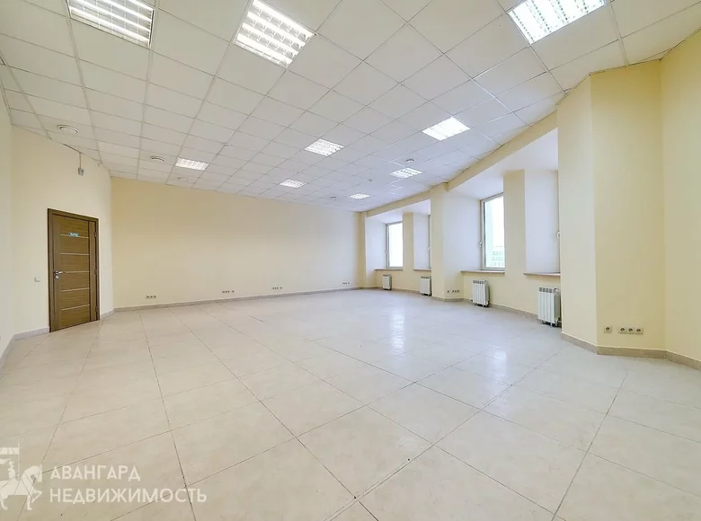 Bureau 75 m² à Minsk, Biélorussie