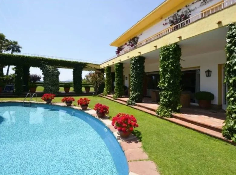 villa de 7 chambres 1 332 m² Sant Andreu de Llavaneres, Espagne