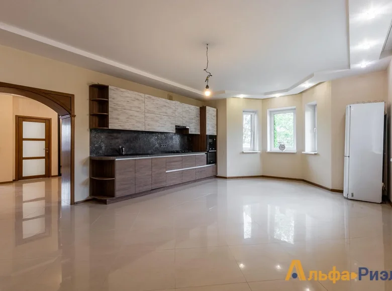 Casa de campo 449 m² Cnianka, Bielorrusia