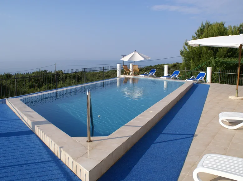 5 bedroom villa 400 m² Krimovice, Montenegro