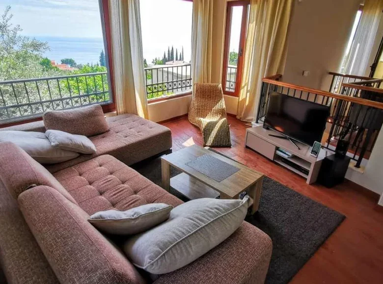 Haus 2 Schlafzimmer 93 m² Katun-Rezevici, Montenegro