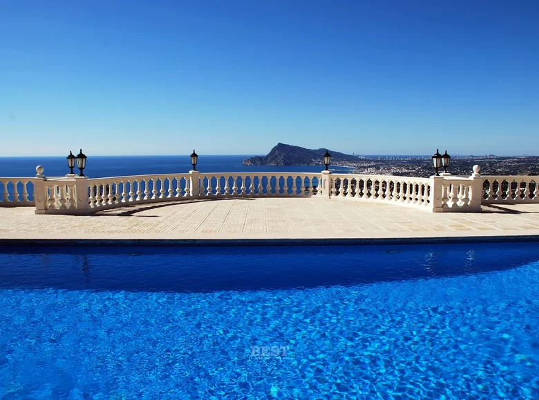 5 bedroom villa 850 m² Altea, Spain