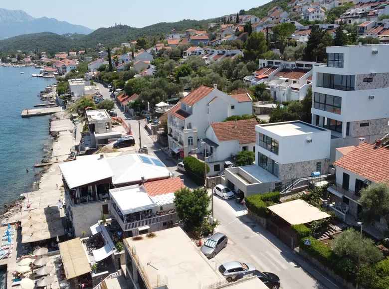 Villa de 2 habitaciones 200 m² Krasici, Montenegro