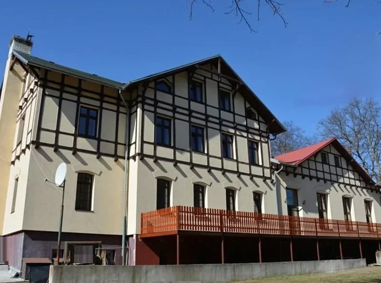 Доходный дом 515 м² Карловы Вары, Чехия