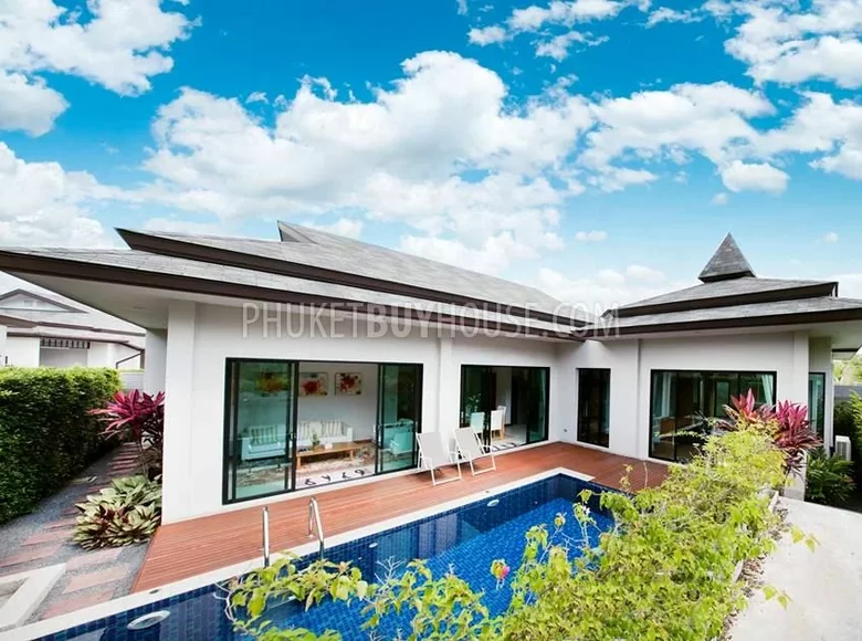 Villa de tres dormitorios 230 m² Phuket, Tailandia