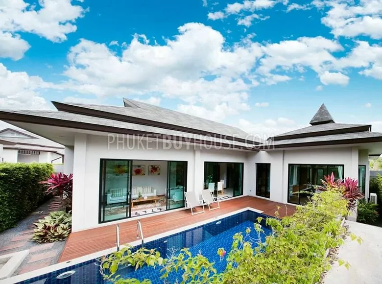 3 bedroom villa 230 m² Phuket, Thailand