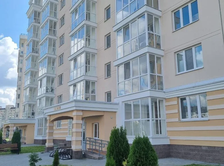 Квартира 2 комнаты 67 м² Минск, Беларусь