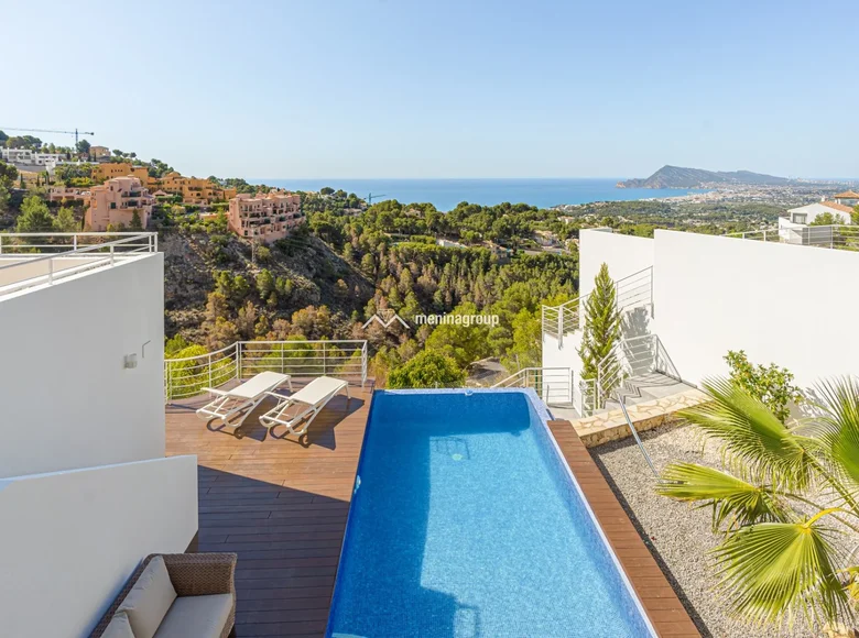 Villa de tres dormitorios 250 m² Altea, Španjolska