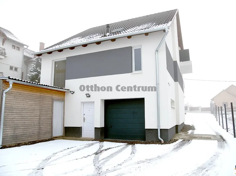 4 room house 181 m² Pecsi jaras, Hungary