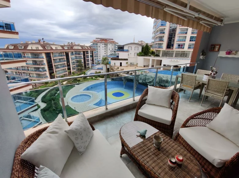 Mieszkanie 5 pokojów 280 m² Karakocali, Turcja